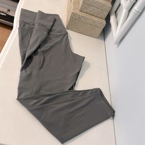 Athleta Salutation leggings